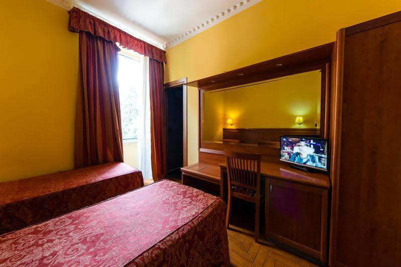 Hotel Lella Rome Bagian luar foto